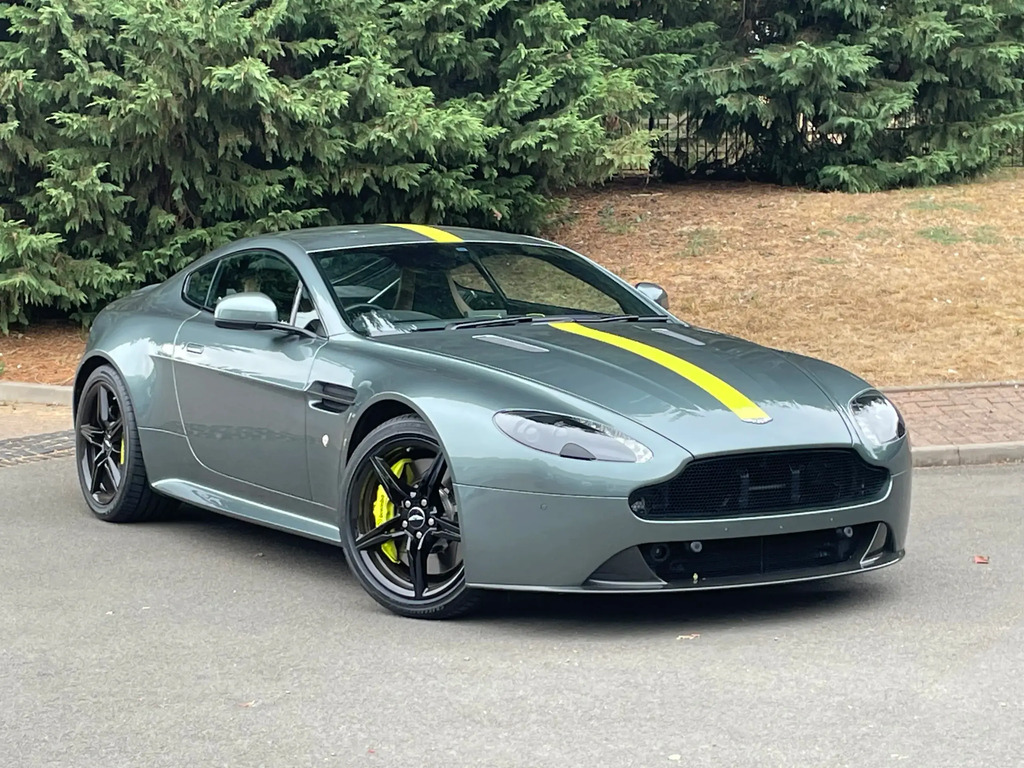 Aston Martin Vantage 4L Null White #16
