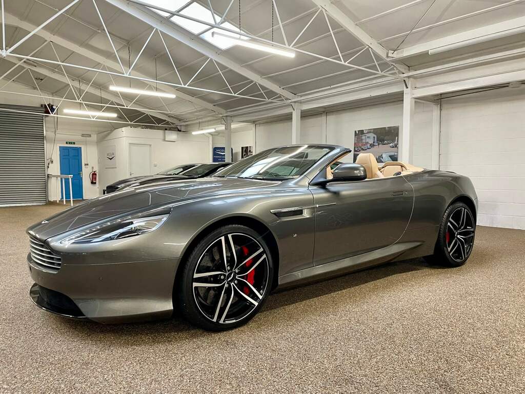 Aston Martin DB9 Gt Volante 