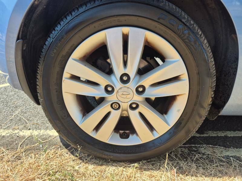 Hyundai Ix20 1.4 Blue Drive Se Hatchback Euro Red #14