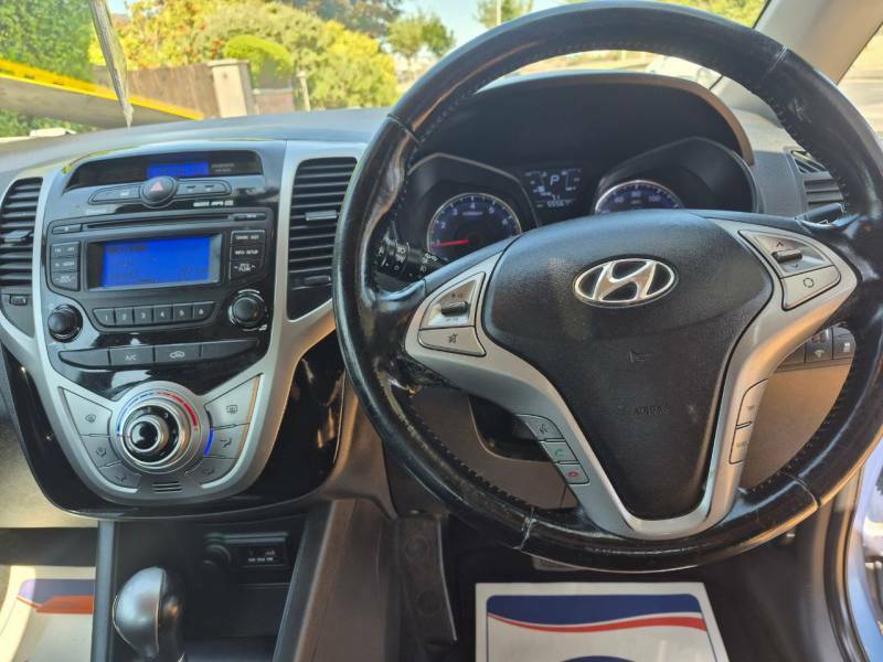 Hyundai Ix20 1.4 Blue Drive Se Hatchback Euro Red #11