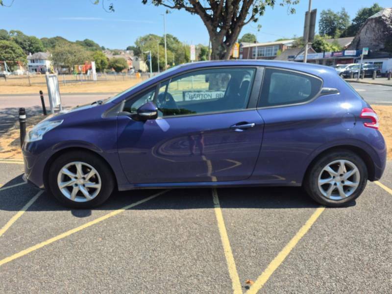 Peugeot 208 1.2 Vti Active Blue #2