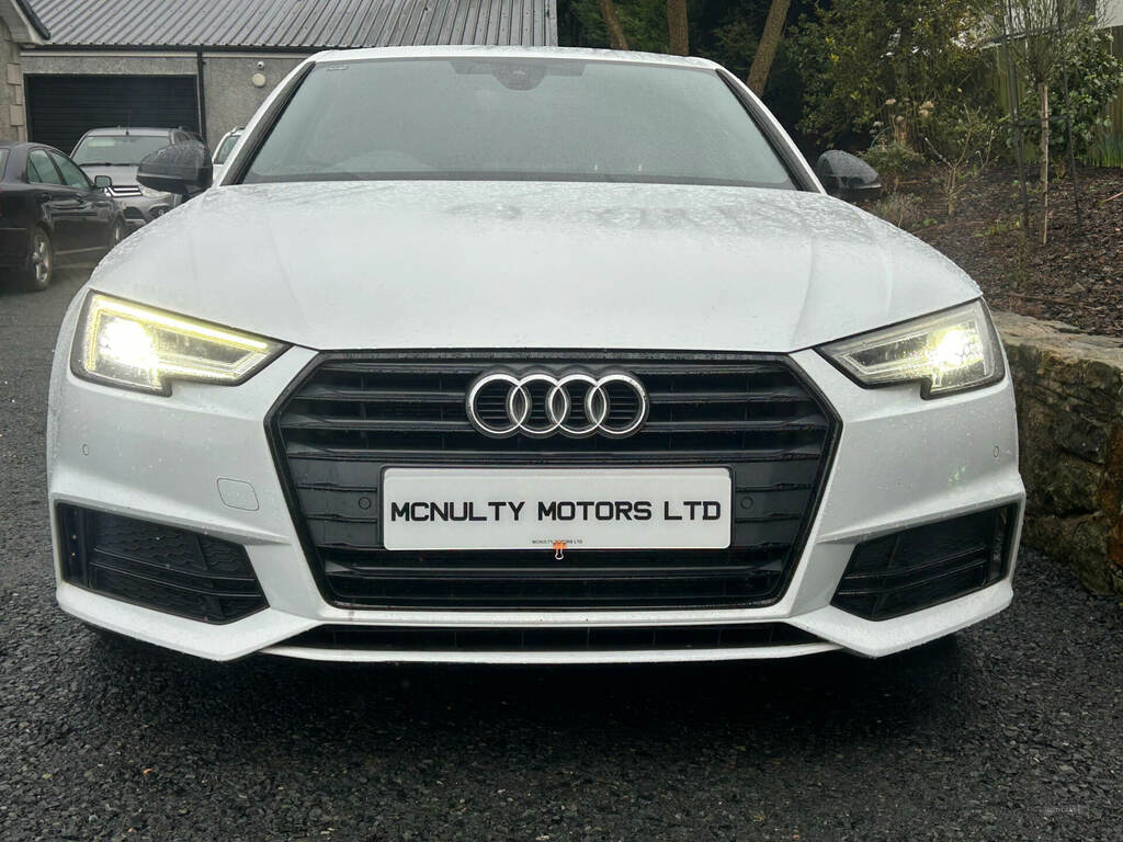 Audi A4 2.0 Tdi 190 S Line S Tronic White #4