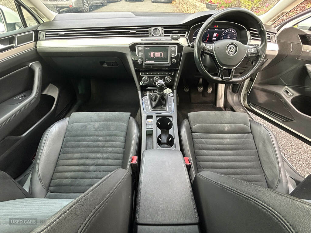 Volkswagen Passat 1.8 Tsi 180 Gt Panoramic Roof Silver #10
