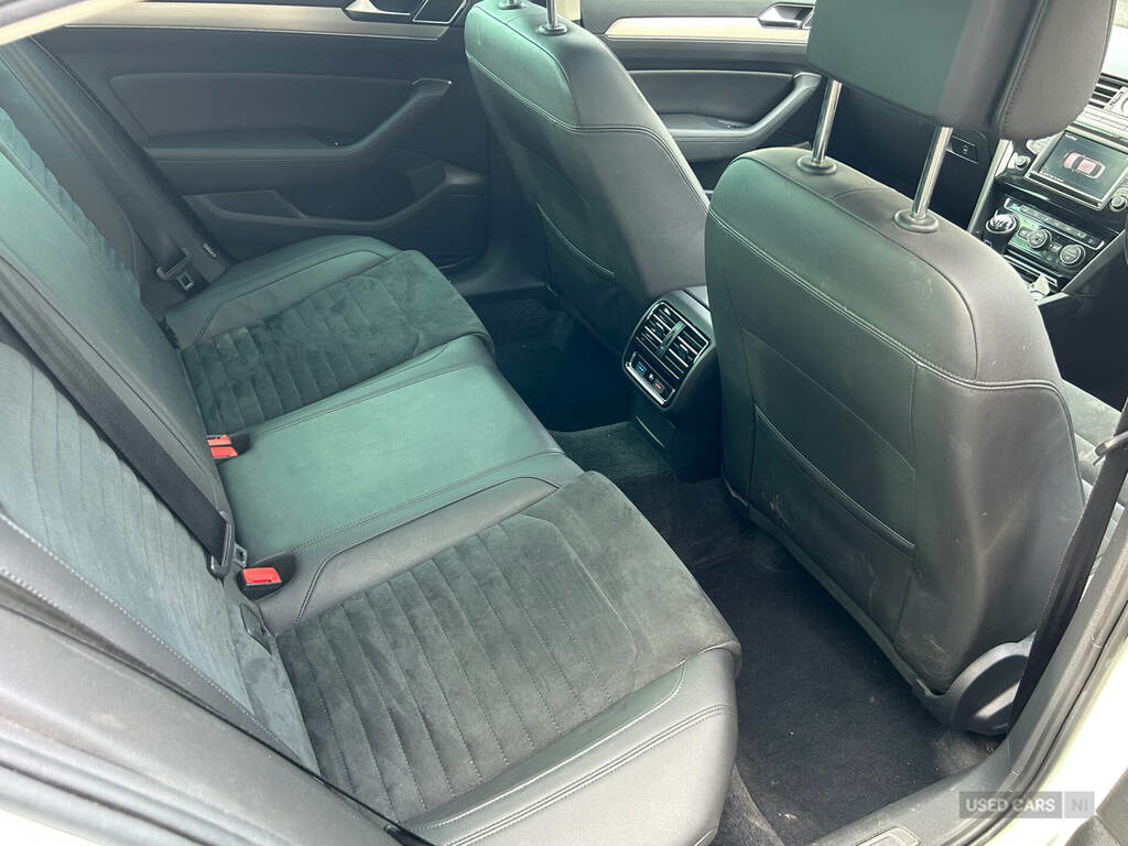Volkswagen Passat 1.8 Tsi 180 Gt Panoramic Roof Silver #9