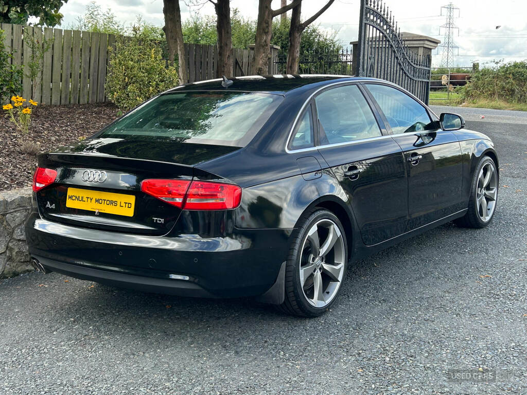 Audi A4 2.0 Tdie Se Technik Black #3