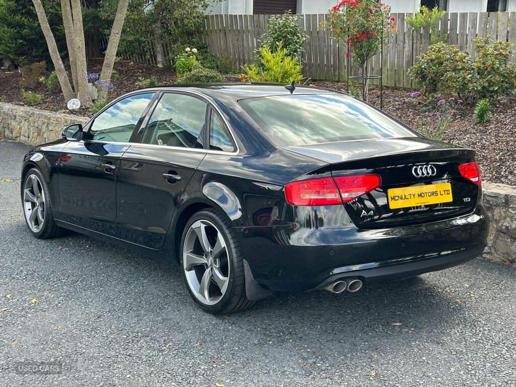 Audi A4 2.0 Tdie Se Technik Black #6