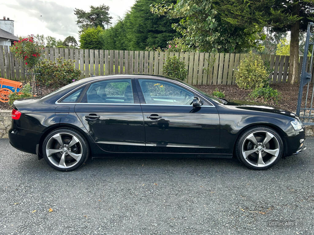 Audi A4 2.0 Tdie Se Technik Black #2