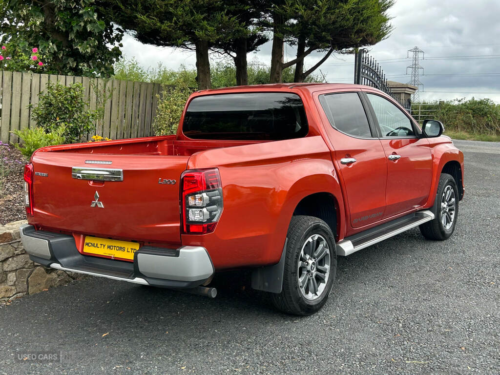 Mitsubishi L200 Double Cab Di-d 150 Barbarian 4Wd Orange #3