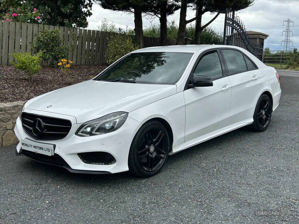 Mercedes-Benz E Class E220 Bluetec Amg Night Edition 7G-tronic M31LMY White #5