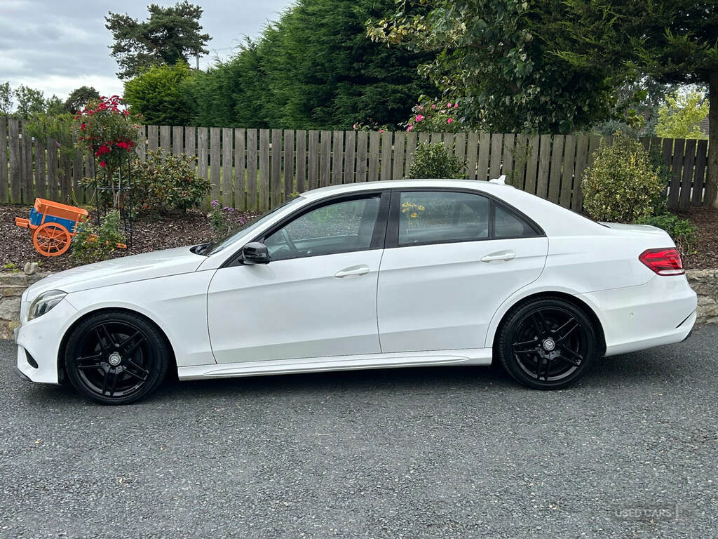 Mercedes-Benz E Class E220 Bluetec Amg Night Edition 7G-tronic M31LMY White #6