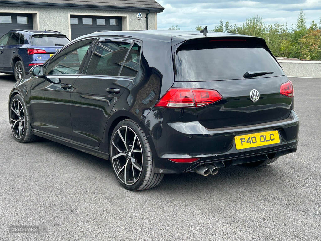Volkswagen Golf 2.0 Tdi R-line Black #4