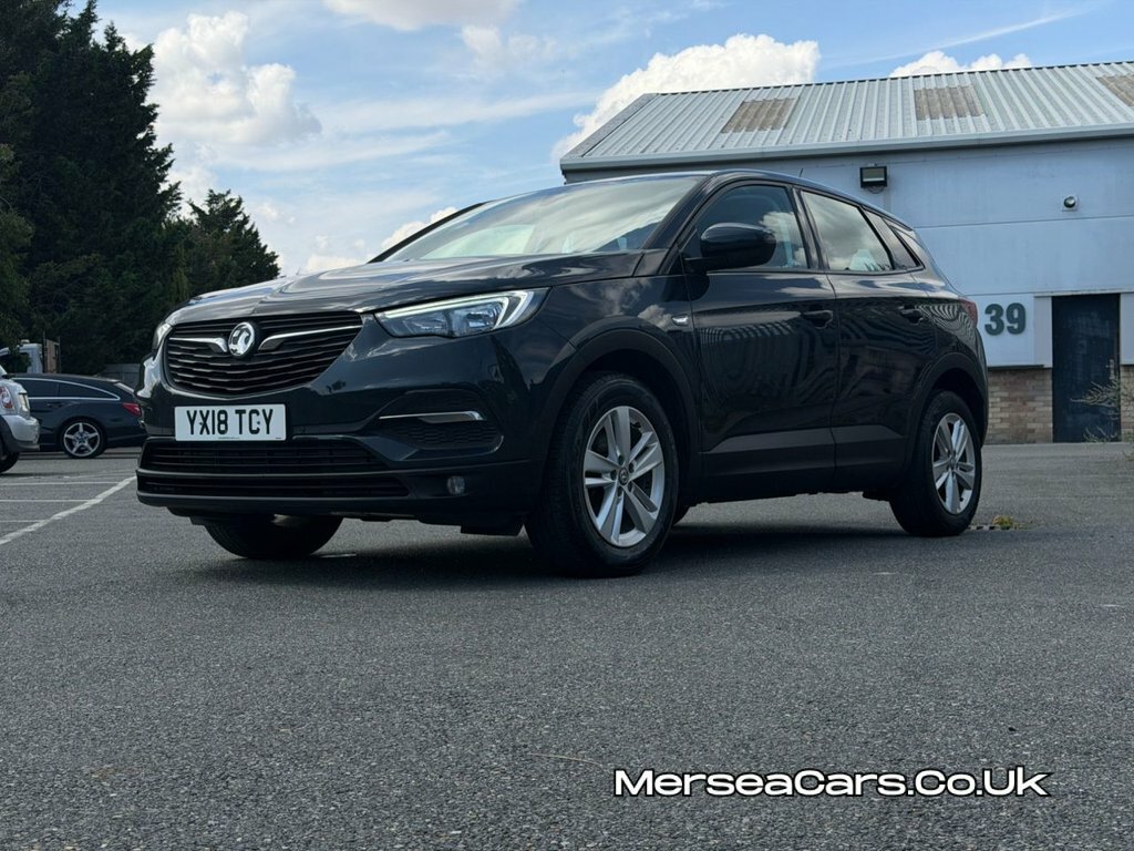 Vauxhall Grandland X 1.6L Se YX18TCY Green #2