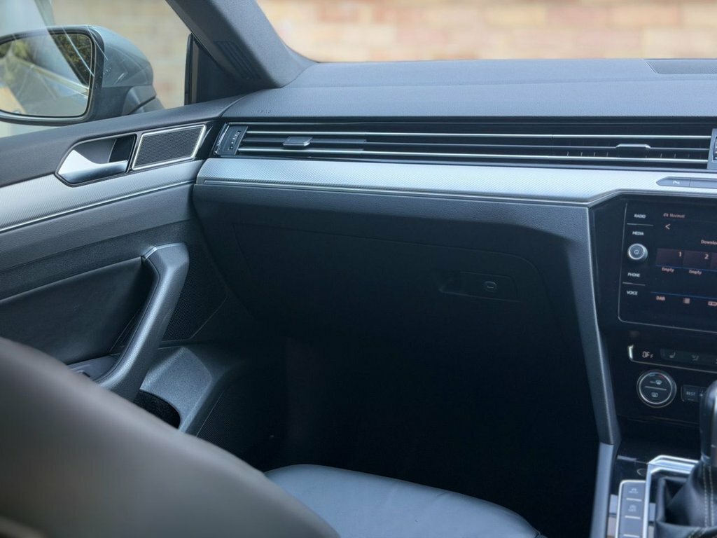 Volkswagen Arteon 1.5 Tsi R-line #27