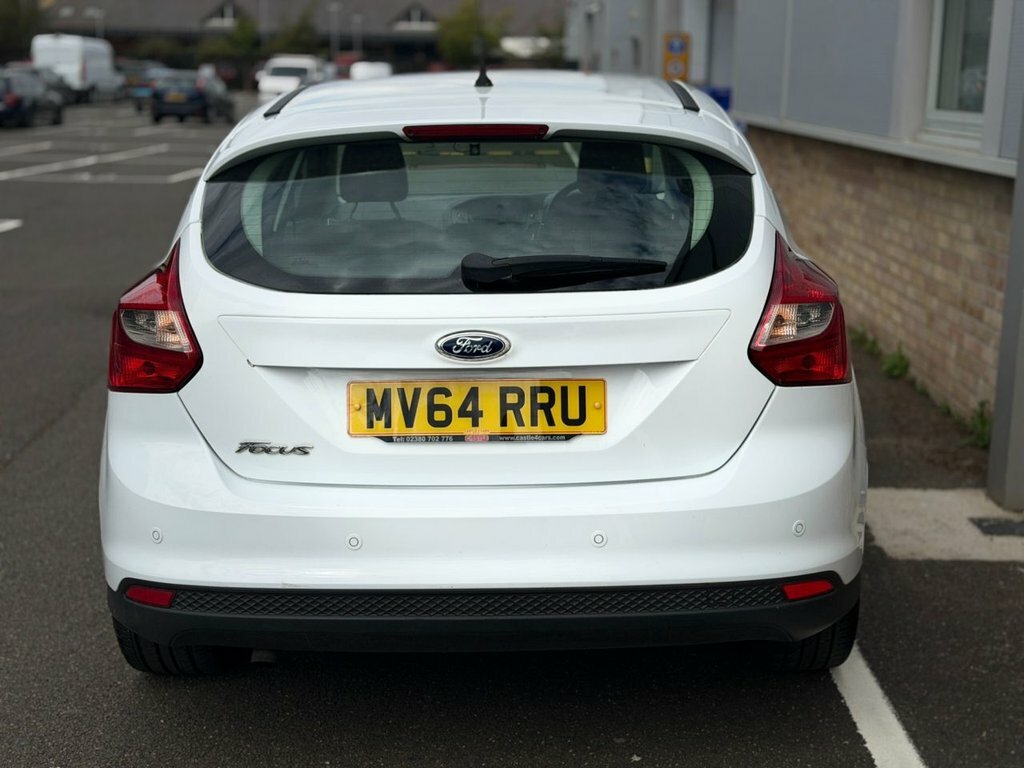 Ford Focus 1.6L Titanium Navigator MV64RRU White #5