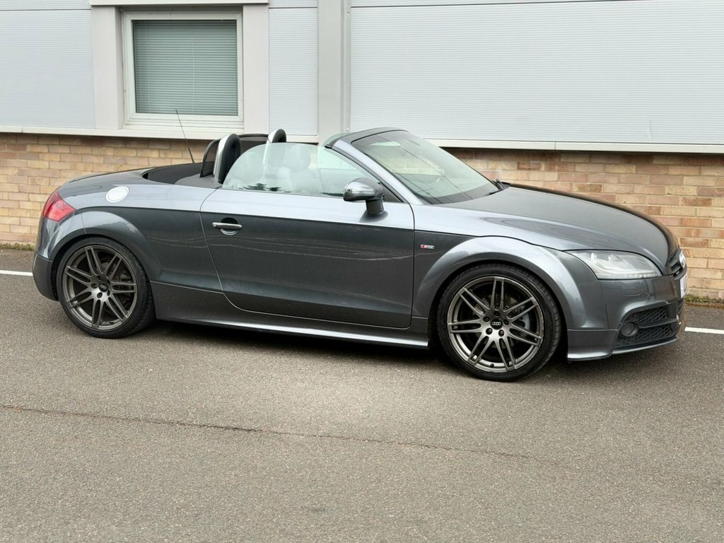 Audi TT 2L Black Edition L12JTT Grey #4