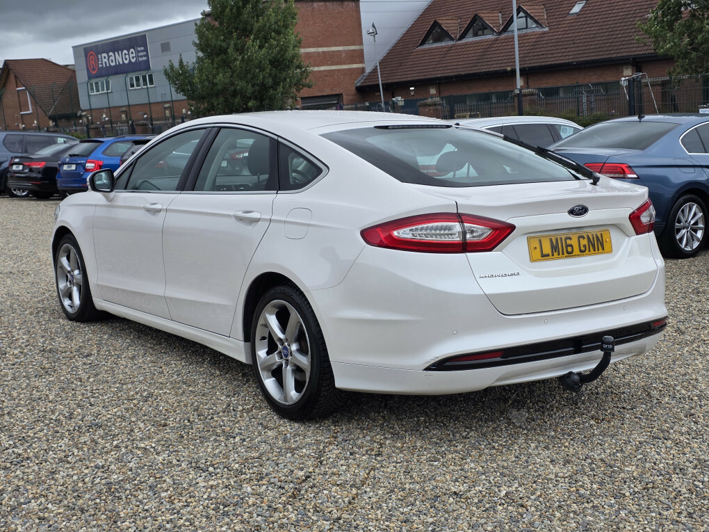 Ford Mondeo Titanium Tdci White #3