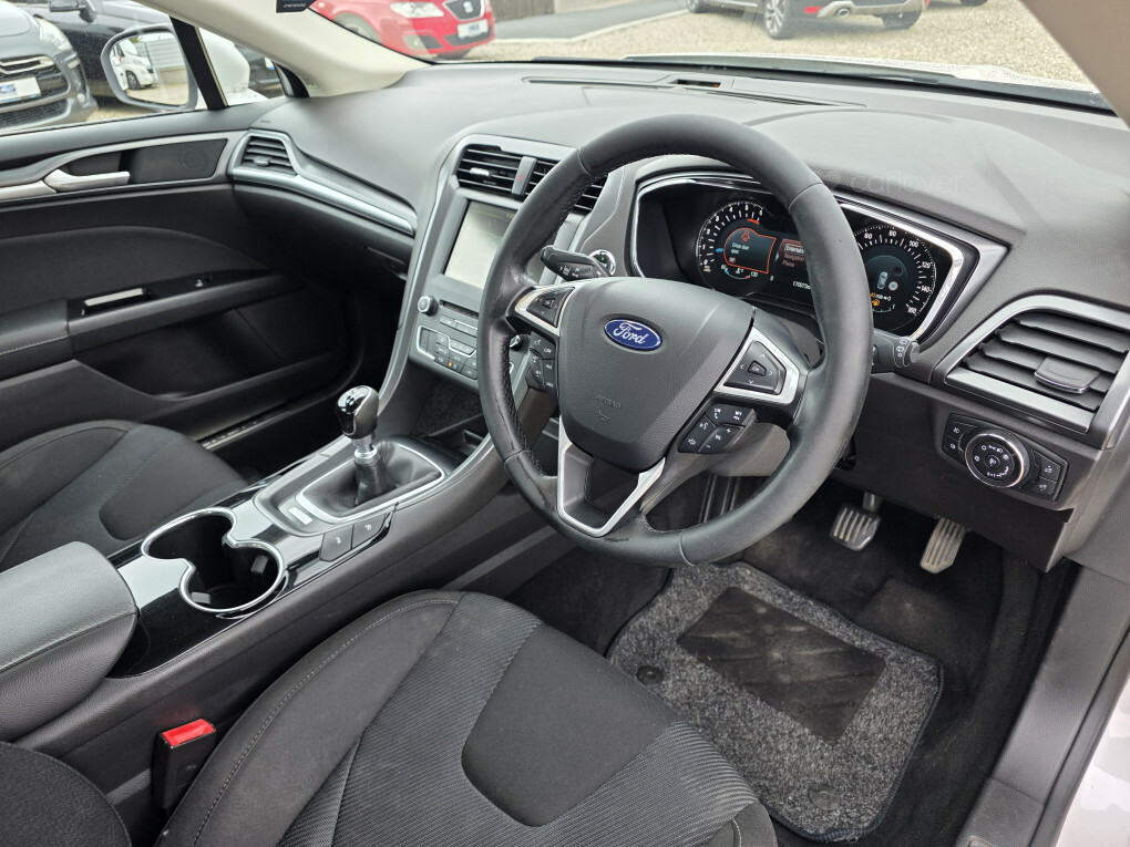 Ford Mondeo 2.0T Ecoboost Vignale Estate Ss Red #10