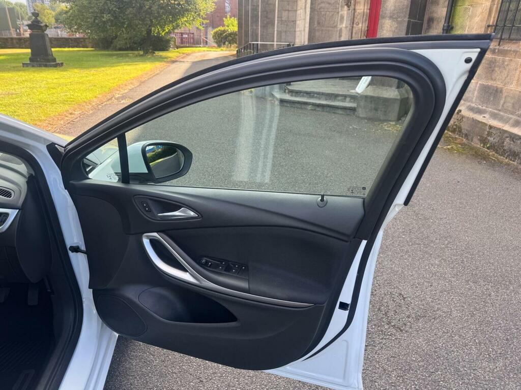 Vauxhall Astra 1.5 Turbo D Business Edition Nav Euro 6 Ss  #13