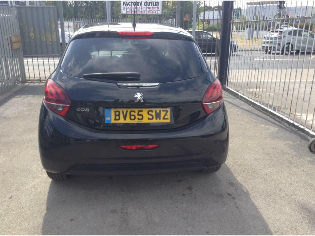 Peugeot 208 1.2 Puretech Allure Euro 6 Black #4