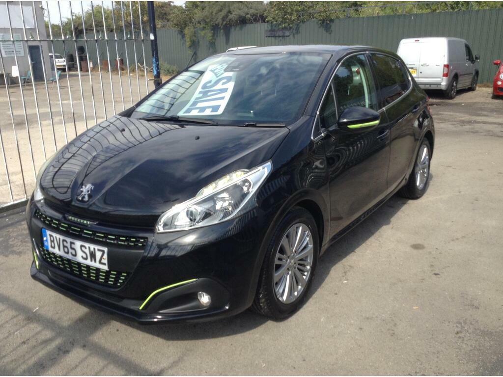 Peugeot 208 1.2 Puretech Allure Euro 6 Black #2