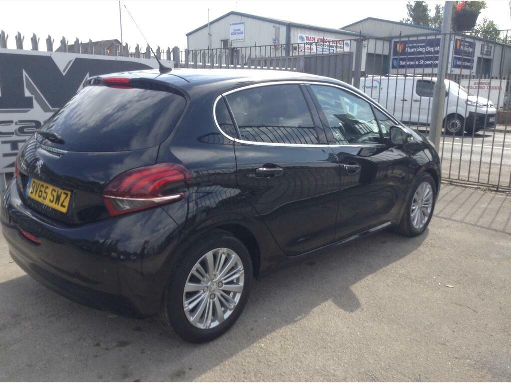 Peugeot 208 1.2 Puretech Allure Euro 6 Black #6