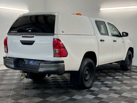 Toyota HILUX 2.4 Hi-luxury Active White #3