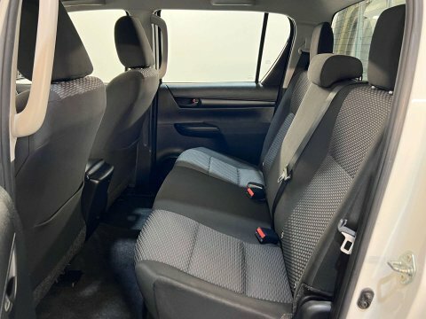 Toyota HILUX Invincible Dcab Pick Up 2.4 D-4d Grey #17