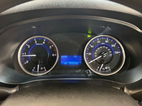Toyota HILUX Invincible Dcab Pick Up 2.4 D-4d Grey #30