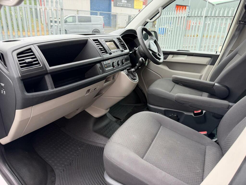 Volkswagen Transporter Shuttle T6 Tdi 150 7 Speed Dsg 8 Seat Shuttle Se Lwb Brown #9