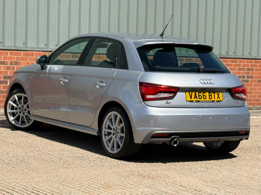 Audi A1 1.6 Tdi S Line Sportback S Tronic Euro 6 Ss Silver #4