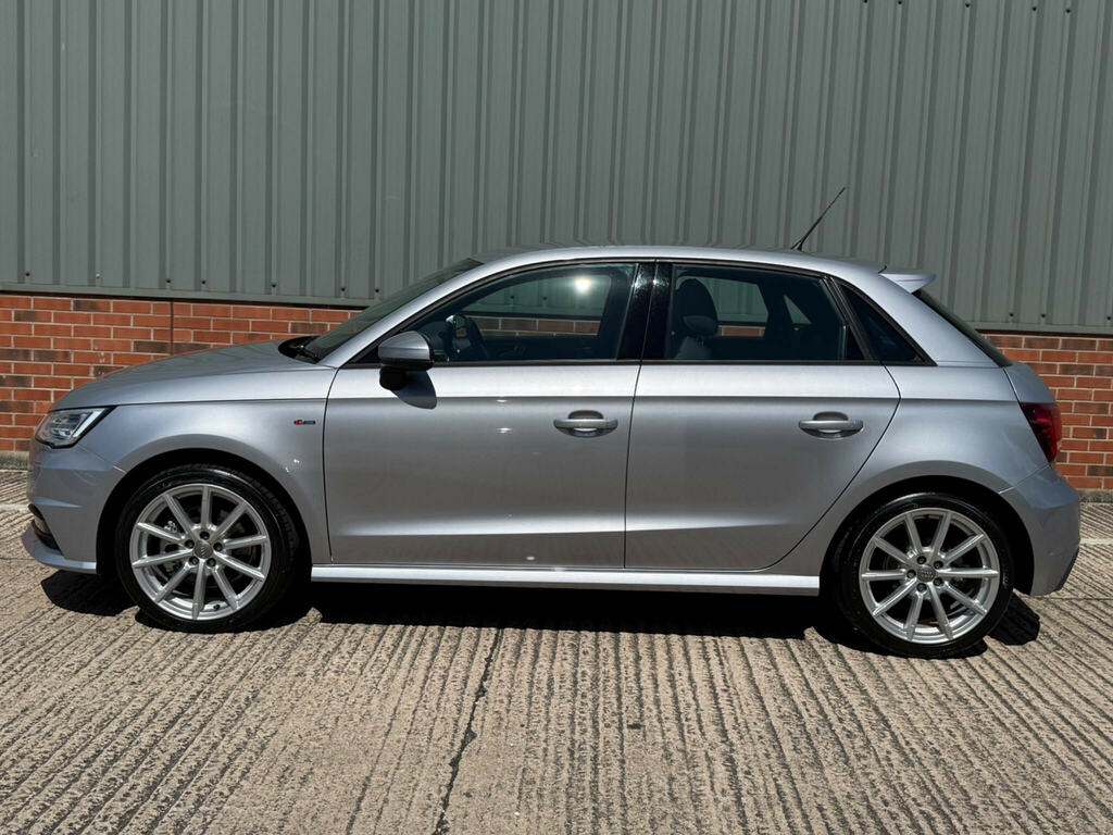 Audi A1 1.0 Tfsi Se Hatchback S Tronic Euro 6 Black #14