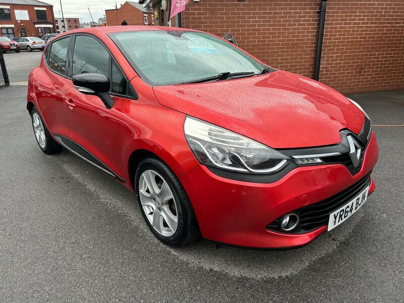 Renault Clio 1.2 16V Dynamique Medianav Euro 5 Red