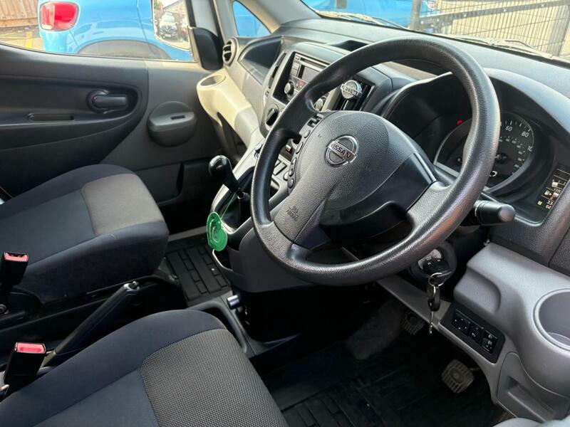 Nissan NV200 Diesel White #19