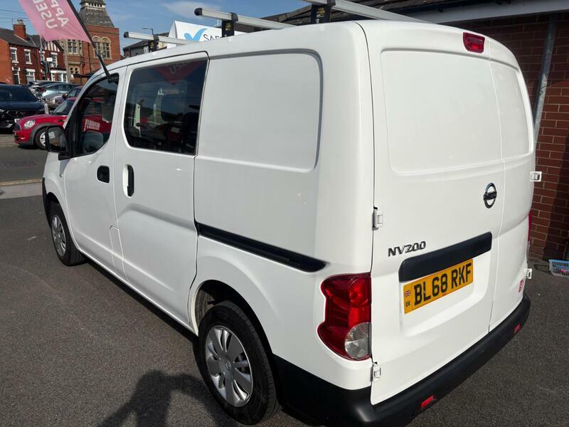 Nissan NV200 1.5 Dci Acenta Crew Van Double Cab 6Dr Manu White #5