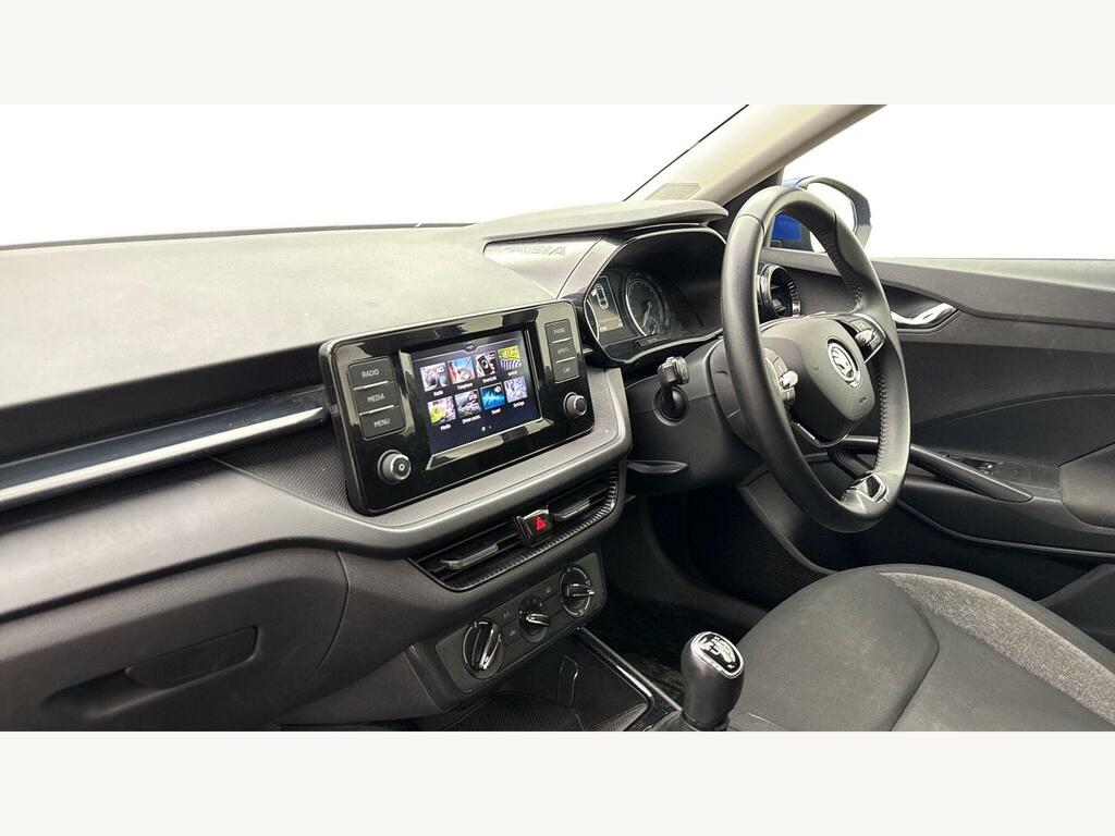 Skoda Fabia 1.0 Mpi 80 Se Comfort Blue #9