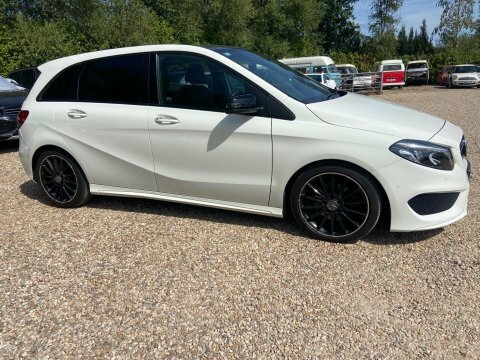 Mercedes-Benz B Class 2.1 B200d Amg White #2