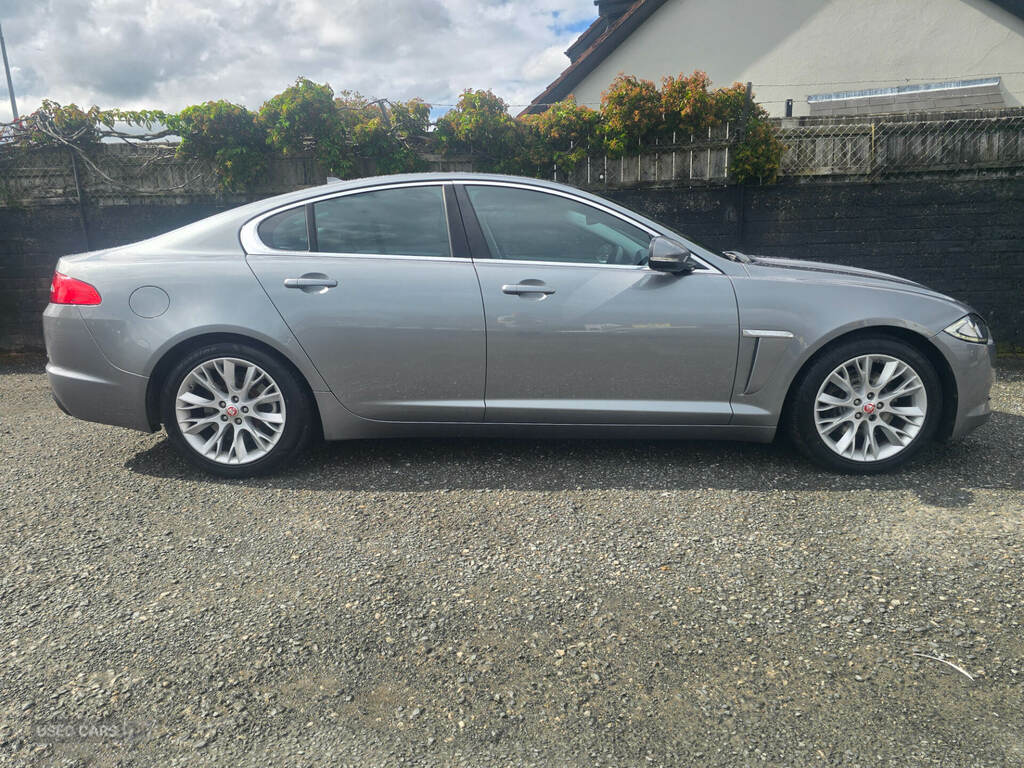 Jaguar XF 2.2D 200 Luxury Grey #2