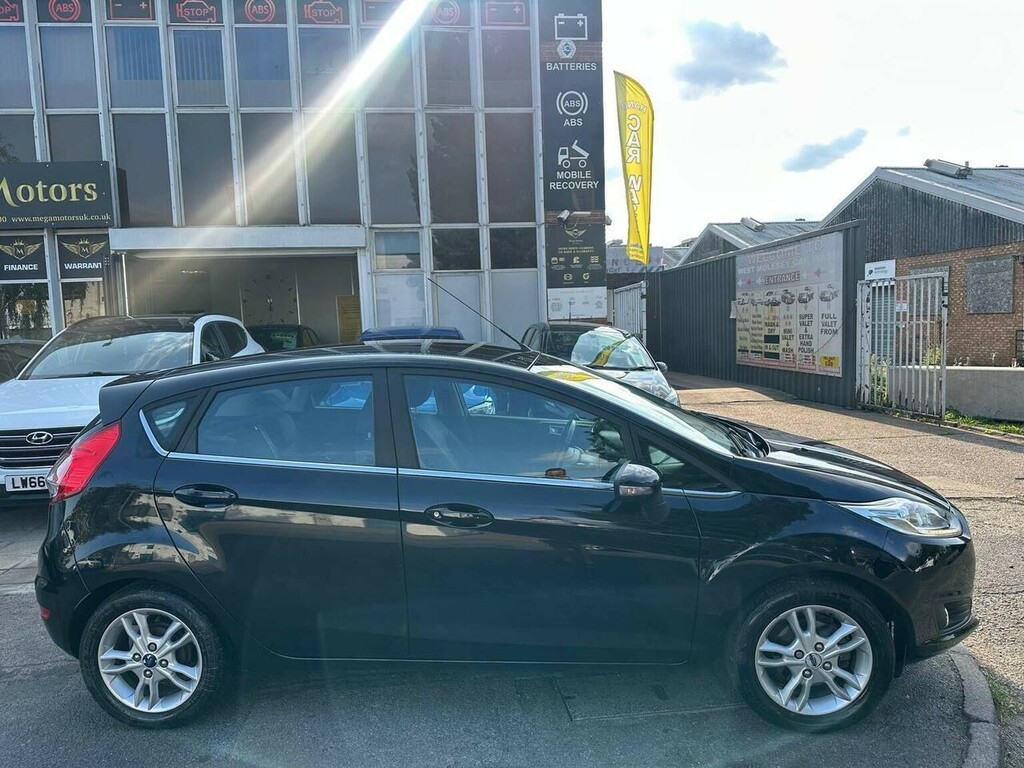 Ford Fiesta Hatchback 1.0T Ecoboost Zetec Euro 6 Ss 20 EK16JCJ Black #3