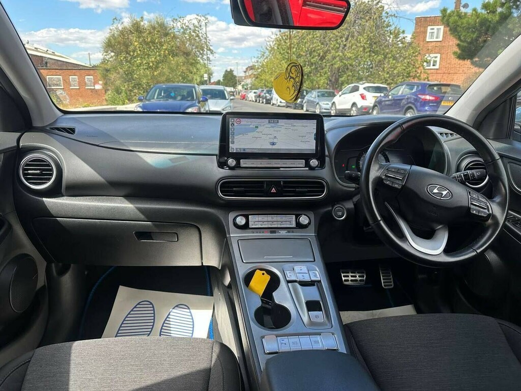 Hyundai Kona Suv 64Kwh Premium 7Kw Charger 202121 VU21UDM Blue #2