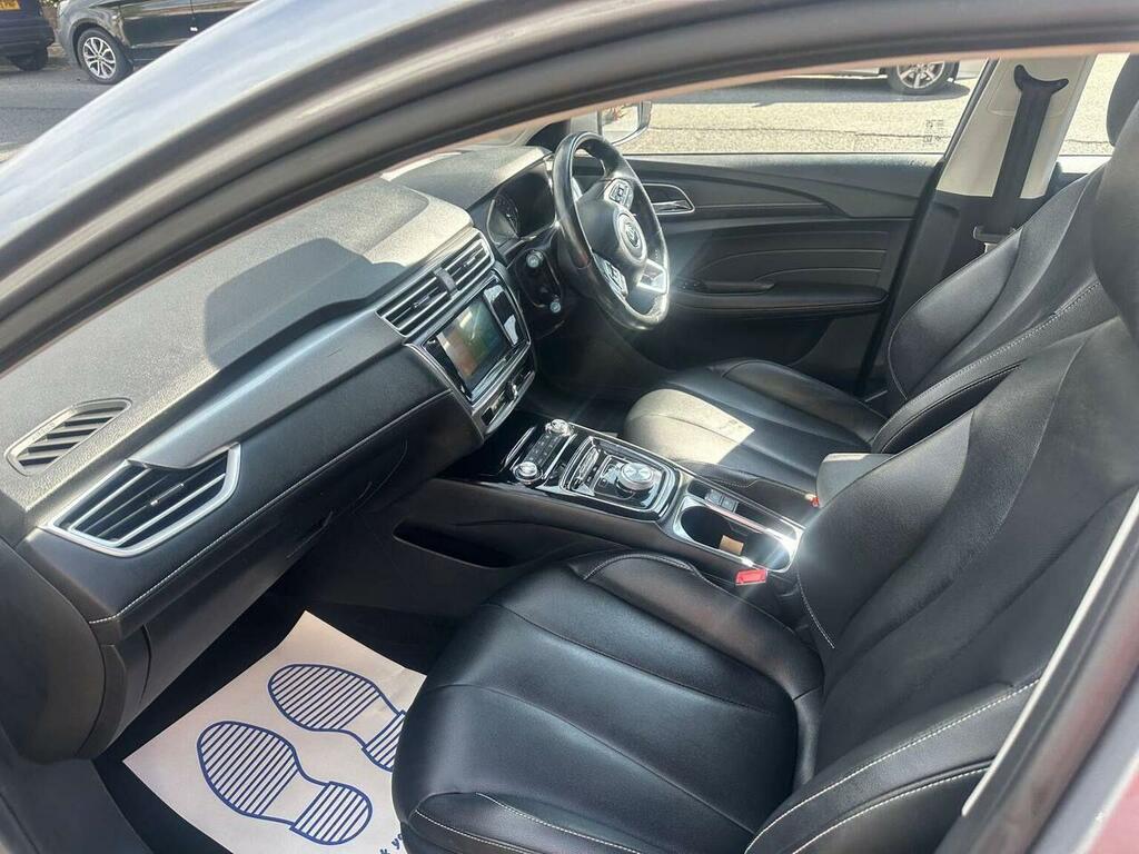 MG MG5 61.1Kwh Se Estate 156 Ps White #10