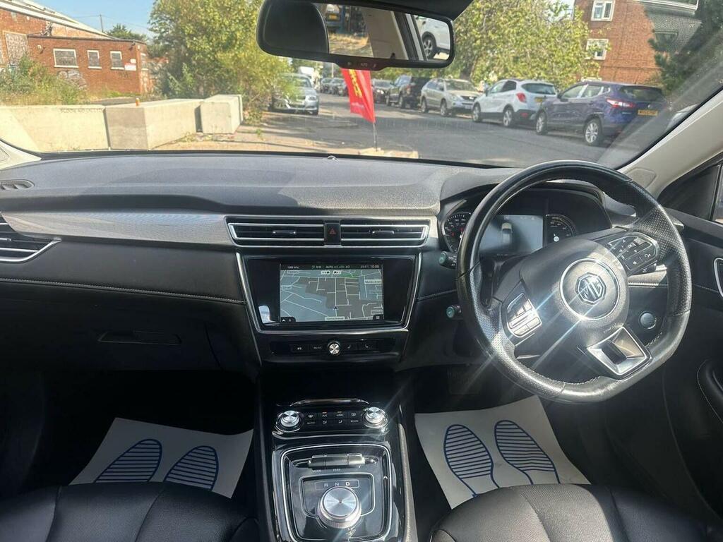 MG MG5 61.1Kwh Se Estate 156 Ps White #2