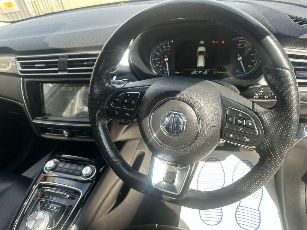 MG MG5 61.1Kwh Se Estate 156 Ps White #24