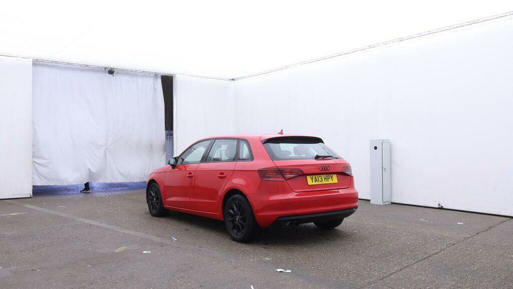 Audi A3 1.4 Tfsi Se Sportback S Tronic Euro 5 Ss Red #3
