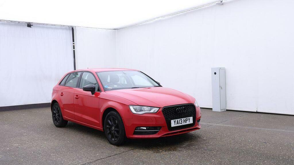 Audi A3 1.4 Tfsi Se Sportback S Tronic Euro 5 Ss Red