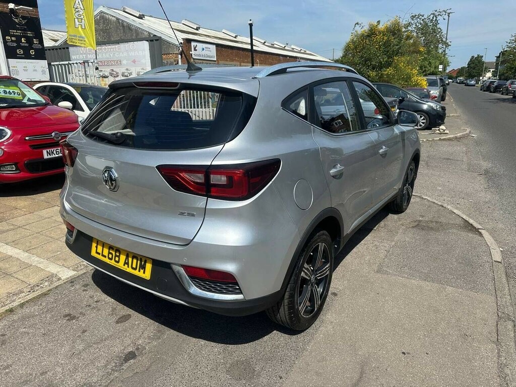 MG ZS 1.0 T-gdi Exclusive Euro 6 Silver #4
