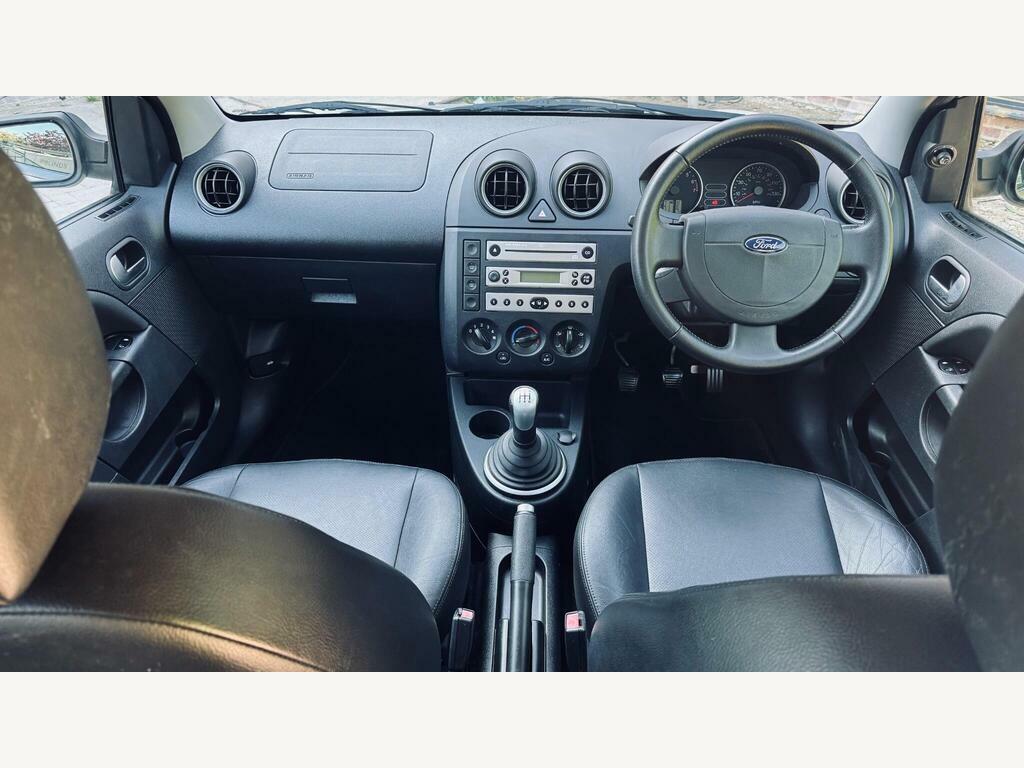 Ford Fiesta Fiesta Ghia Blue #14