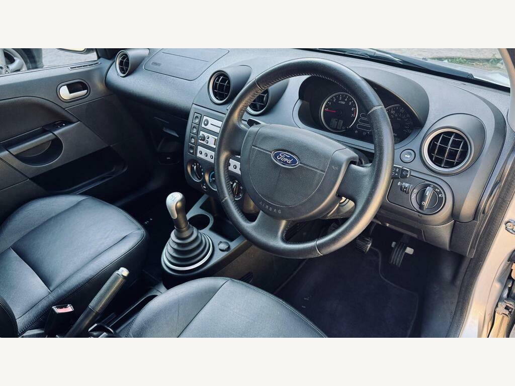 Ford Fiesta Fiesta Ghia Blue #16