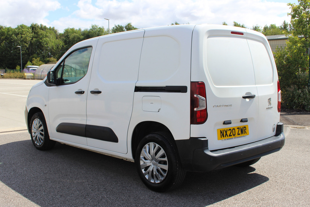 Peugeot Partner Proffesional 1.5 Hdi White #5