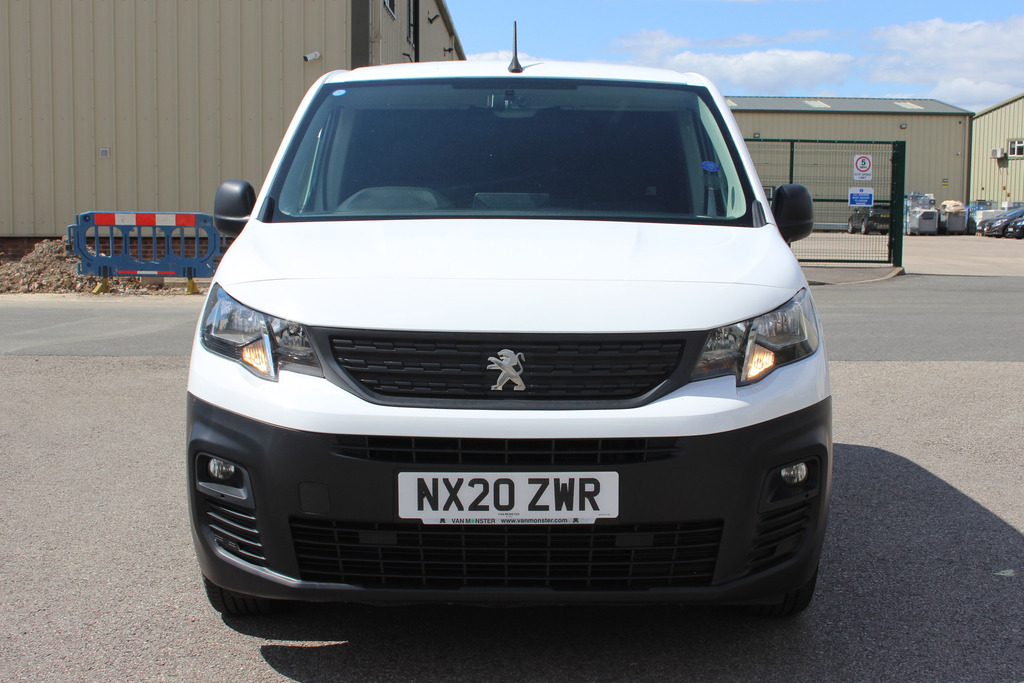 Peugeot Partner Proffesional 1.5 Hdi White #2