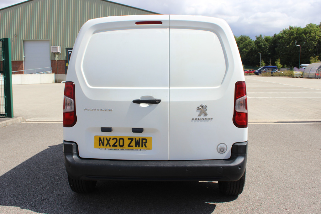 Peugeot Partner Proffesional 1.5 Hdi White #6